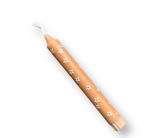 Bloementjes kaars oranje