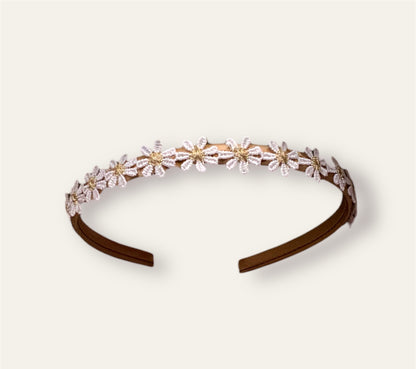 Haarband met madeliefjes